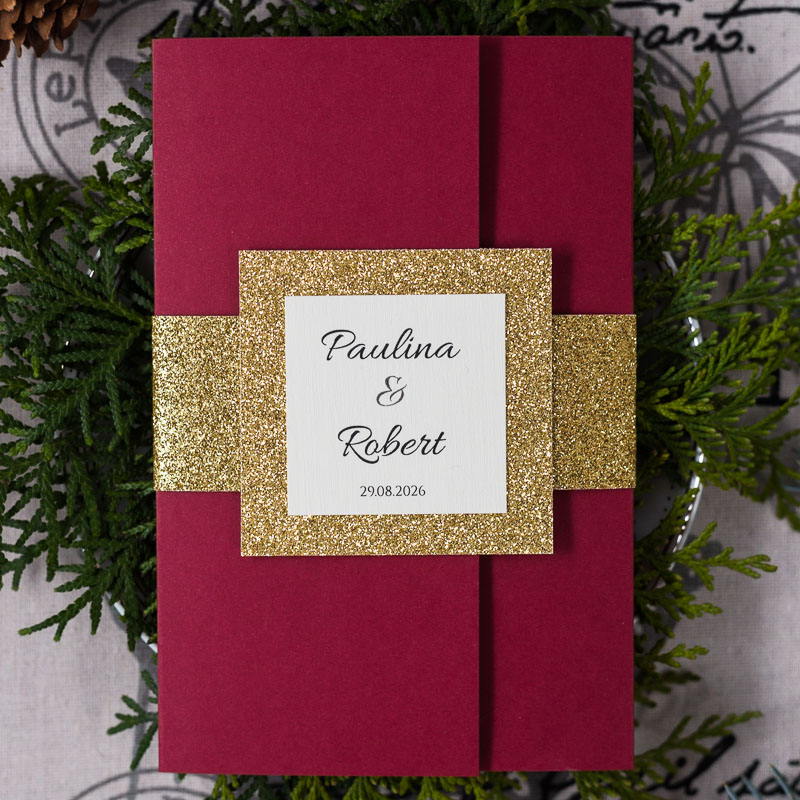 Zaproszenia ślubne folderowe - bordowe ze złotą brokatową opaską